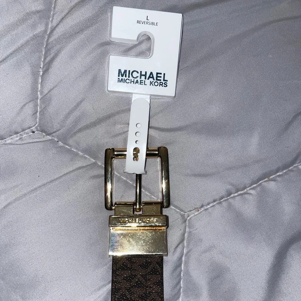 NWT Michael Kors Twist Reversible Belt 2 in 1 - Picture 2 of 9